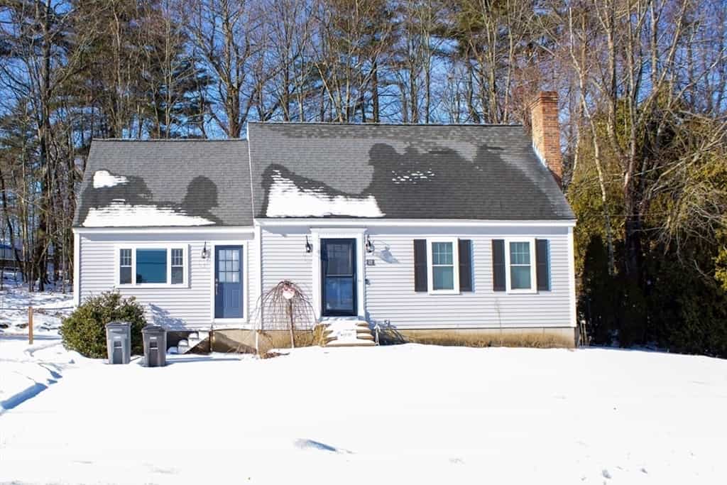 25 Bear Hill Road, Gardner, MA 01440