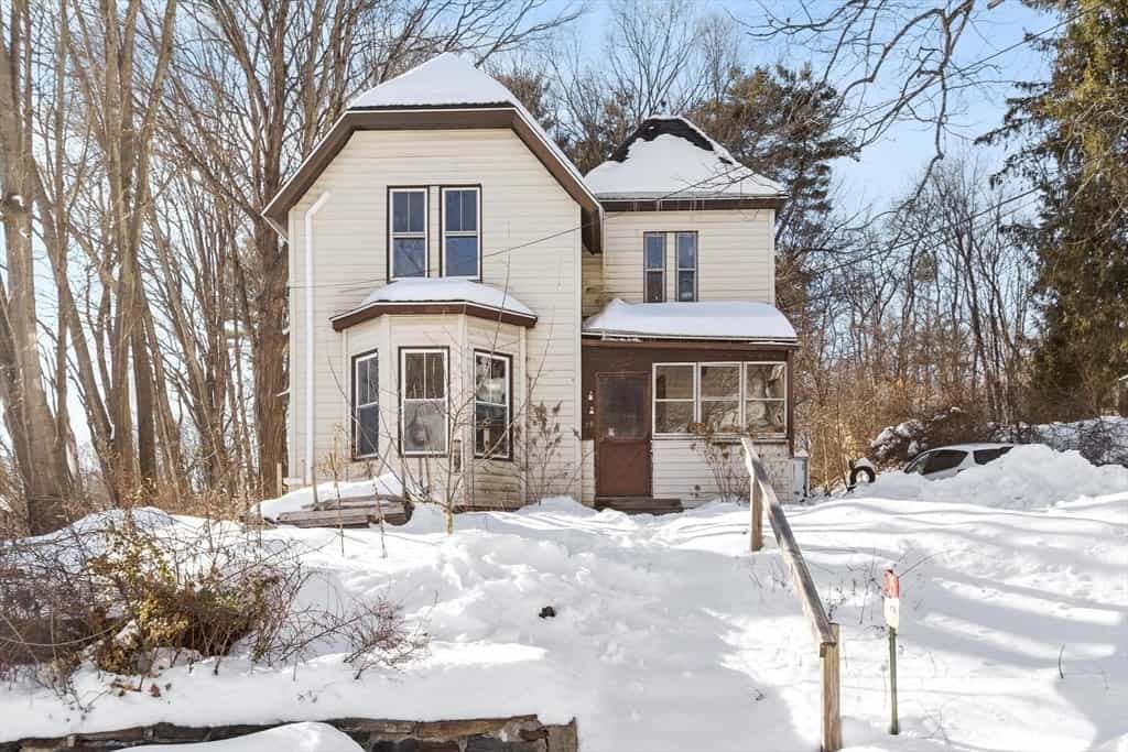 35 Ball Street, Orange, MA 01364